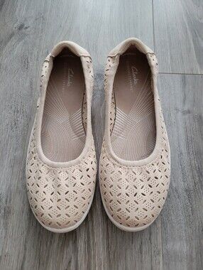 Clarks Cloudsteppers Loafer Flats Size 8.5